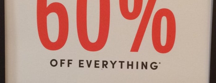 J.Crew Factory is one of Dennisさんのお気に入りスポット.