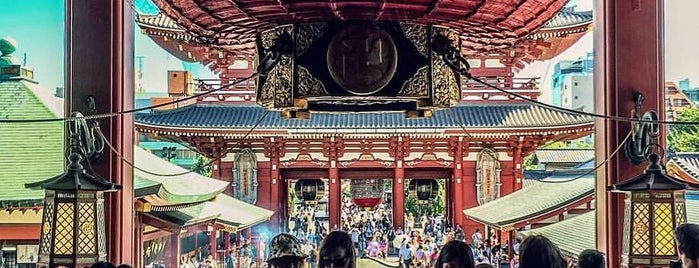 Senso-ji Temple is one of Posti che sono piaciuti a Los Viajes.