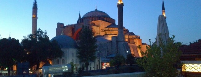 Four Seasons Hotel Istanbul at Sultanahmet is one of Posti che sono piaciuti a Los Viajes.