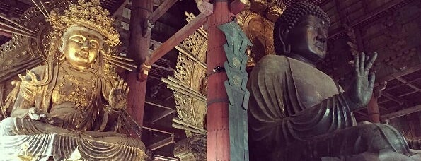 Daibutsu-den (Great Buddha Hall) is one of Los Viajes'in Beğendiği Mekanlar.