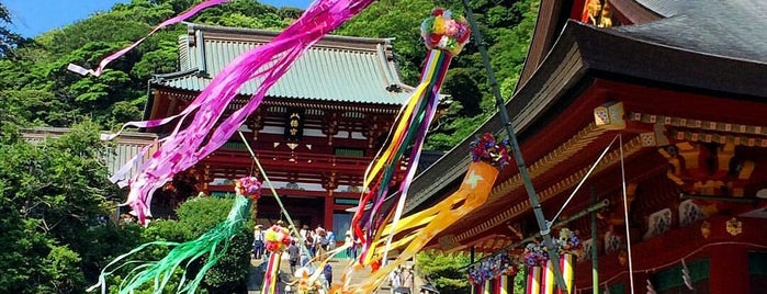 Tsurugaoka Hachimangu is one of Lugares favoritos de Los Viajes.