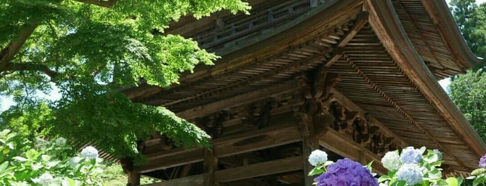 Engaku-ji Temple is one of Los Viajes : понравившиеся места.