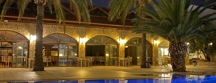 Grand Üçel Hotel is one of Antalya sahil.