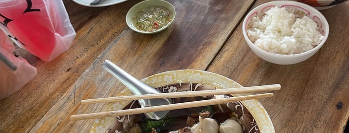 เชลล์โภชนา is one of Beef Noodles.bkk.