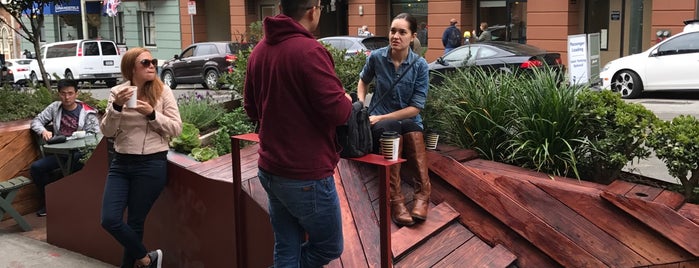 farm:table's Rooftop Garden is one of San Francisco sunshine.