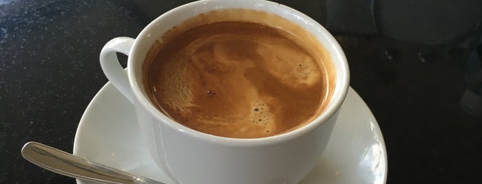 Coffee MAX is one of Tempat yang Disukai Alexej.