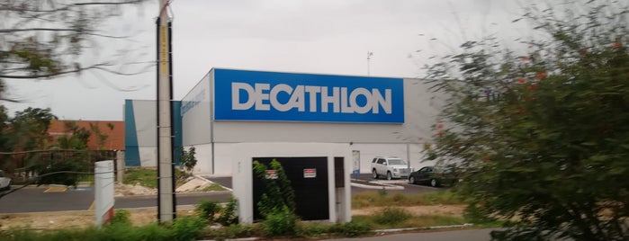 Decathlon is one of Tempat yang Disukai Javier.