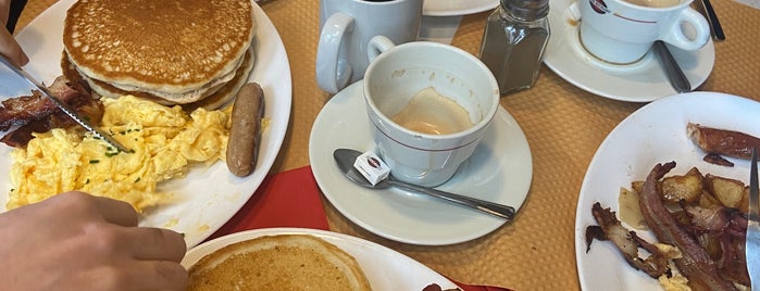 Breakfast in America is one of Cheap Eats in Paris.