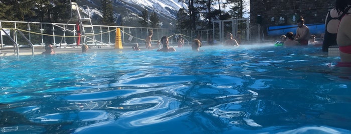 Banff Upper Hot Springs is one of สถานที่ที่ Moe ถูกใจ.