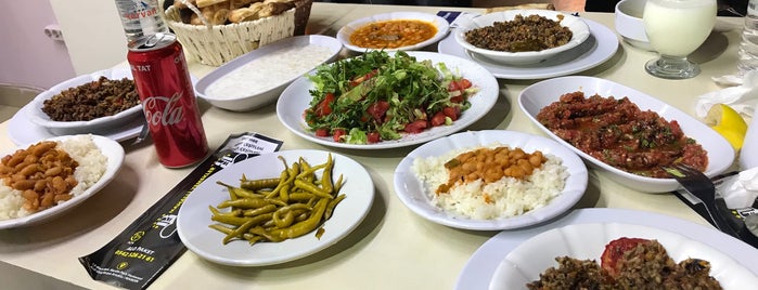 Ebrar Mahalli Yemekler is one of TT'ın Beğendiği Mekanlar.