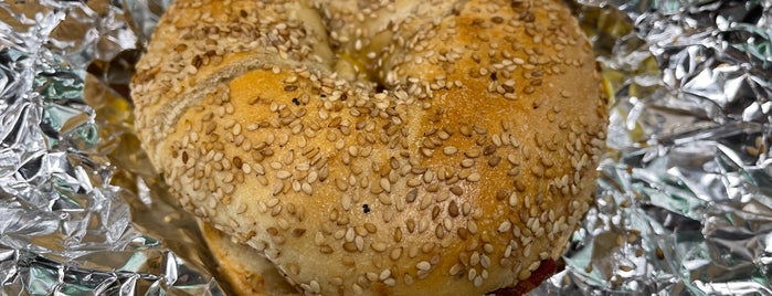 Liberty Bagels Midtown is one of DN.