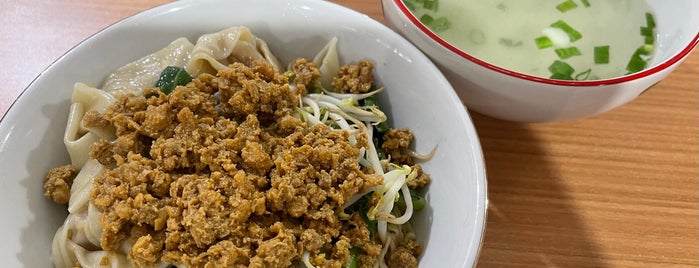 Bakmi Aliang is one of Jakarta Restaurant.