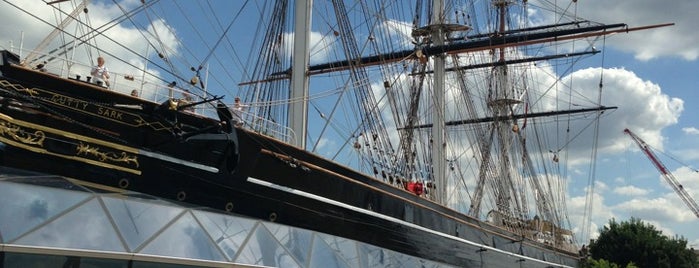 Cutty Sark is one of Carbuncle Cup winners.