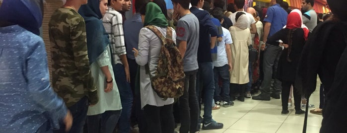 Kourosh Cineplex | پردیس سینمایی کورش is one of Makan : понравившиеся места.