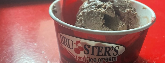 Bruster's Real Ice Cream is one of Restaurants I eat at.
