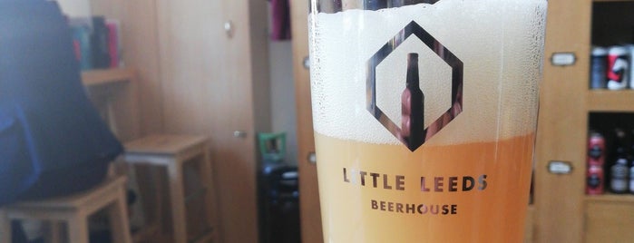 Little Leeds Beer House is one of Locais curtidos por Carl.