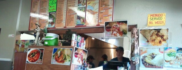 Karina's Mexican Seafood Cuisine (Leucadia) is one of Christopherさんの保存済みスポット.
