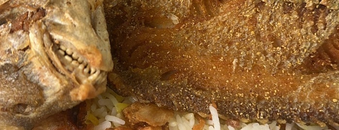 مطعم راعيها للأسماك is one of dammam.
