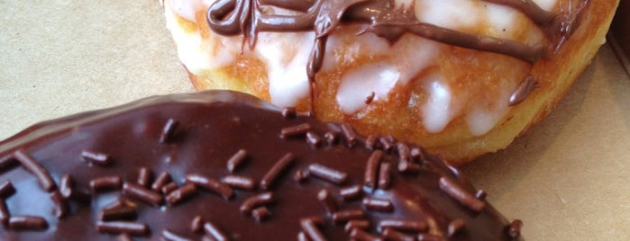 Glazed Gourmet Doughnuts is one of The best doughnuts in the USA.