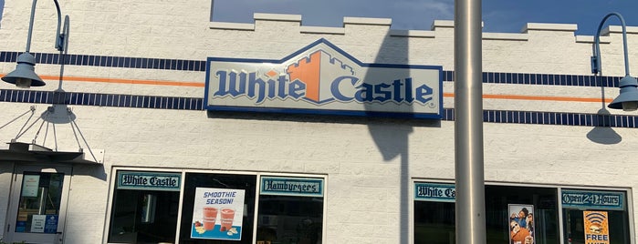 White Castle is one of Locais curtidos por Peter.