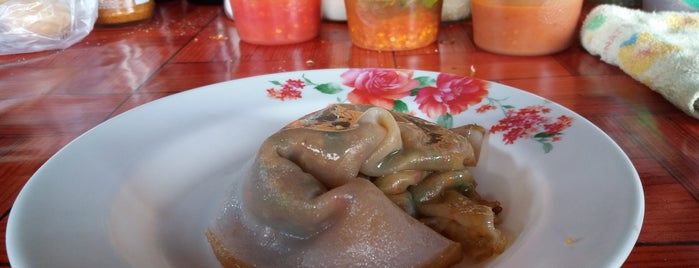 Steamed Shan Noodle Place is one of Myanmar Collection.