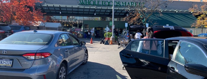 Whole Foods Market is one of Pgh Eats'n'Drinks.