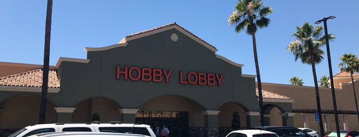 Hobby Lobby is one of Tempat yang Disukai Christina.