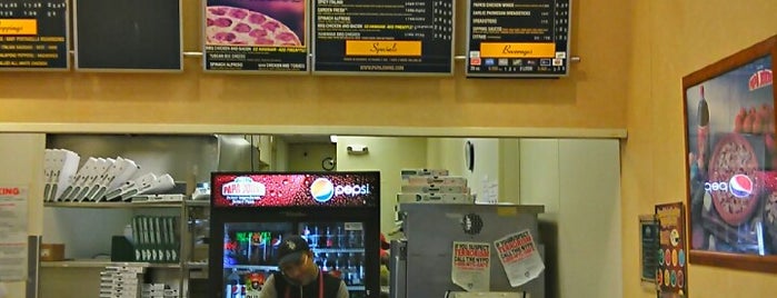 Papa John's Pizza is one of Frank E. 님이 좋아한 장소.