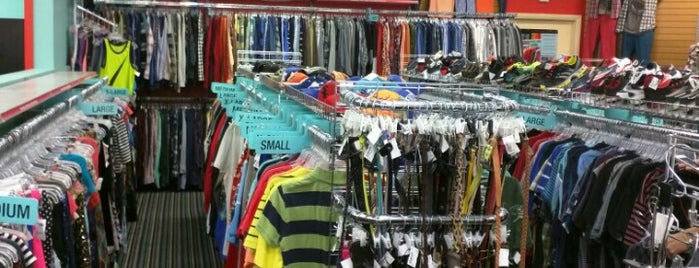 Plato's Closet is one of Bunny -Life W/Poodales's Saved Places.