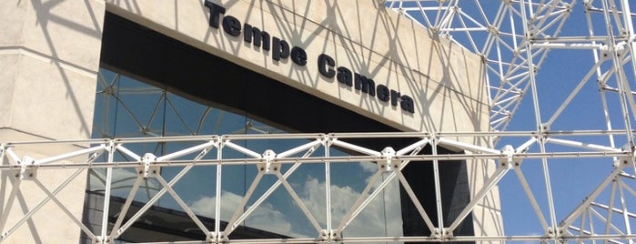 Tempe Camera Repair Inc. is one of Orte, die Colin gefallen.