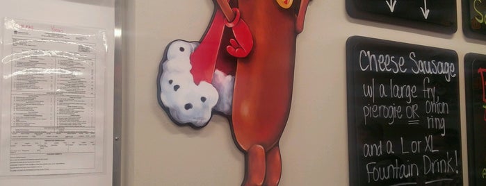 Yocco's "The Hot Dog King" is one of G: сохраненные места.