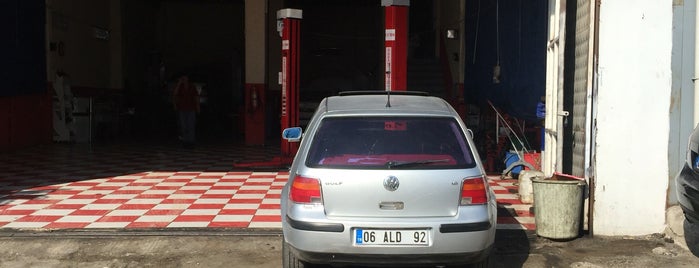 Car Akademi is one of Locais curtidos por Bünyamin.