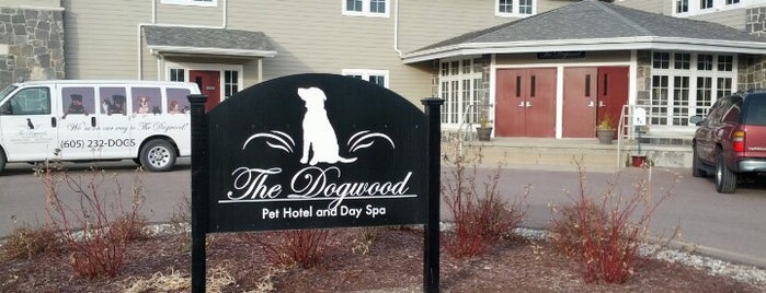 The Dogwood is one of สถานที่ที่ A ถูกใจ.
