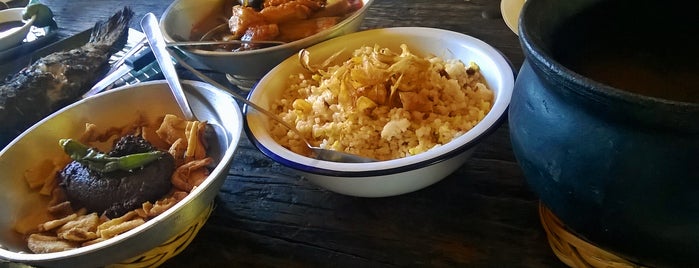 Kusina de Ilocandia is one of Kimmieさんの保存済みスポット.