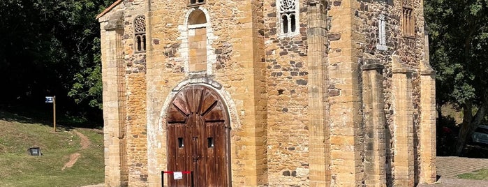 San Miguel de Lillo is one of Asturies patria querida.