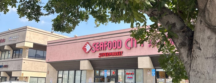 Seafood City is one of Suckiest Place on Earth.