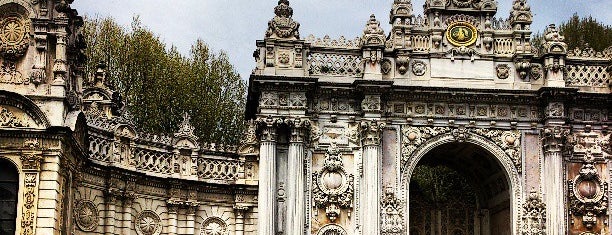 Dolmabahçe Palace is one of Стамбул.