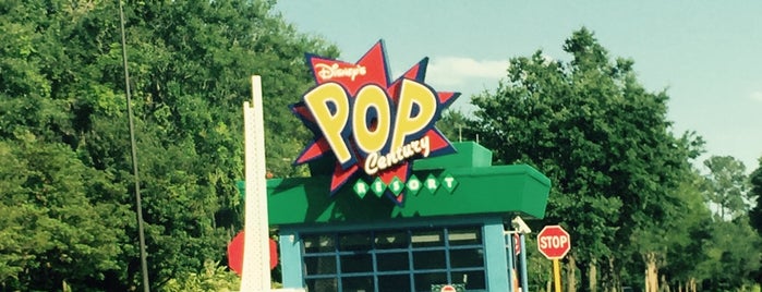 Disney's Pop Century Resort is one of Flávia 님이 좋아한 장소.