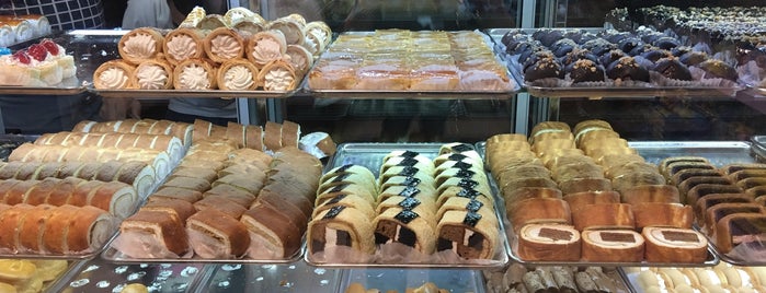Ammeh Adeleh Pastry Shop | قنادی عمه عادله is one of Bakery.