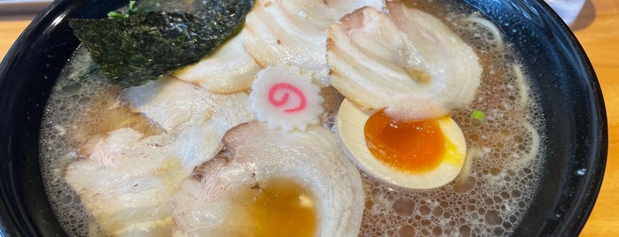 らあめん花月嵐 is one of ラーメンとつけ麺.