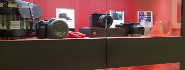 Leica is one of Edzel'in Beğendiği Mekanlar.
