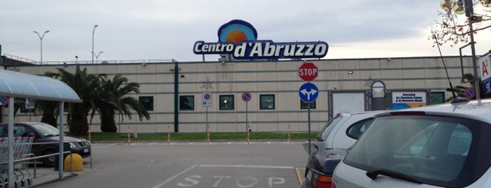 Centro Commerciale d'Abruzzo is one of Lancio in Tandem con paracadute biposto da 4200mt.