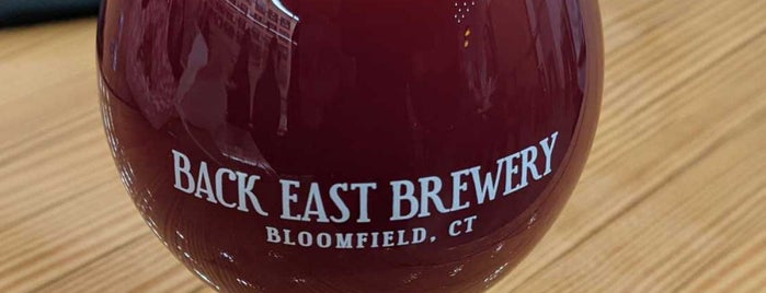 Back East Brewery is one of Lugares favoritos de Jason.