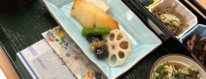 なだ万 is one of Tokyo Eats Too.