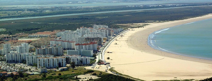 Playa de Valdelagrana is one of Playas de El Puerto.