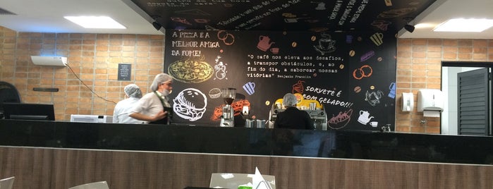 Pátio Gourmet is one of Locais curtidos por Carla.