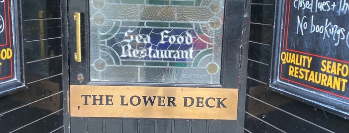 The Lower Deck is one of Escocia.