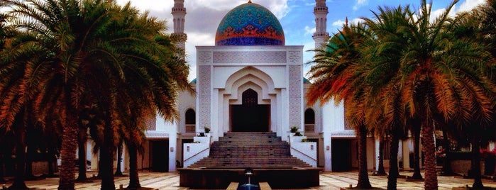 Masjid Al-Bukhary is one of Travel Wish List in Malaysia.