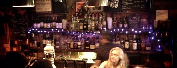 Ain't Nothin But...The Blues Bar is one of Locais salvos de Dorcas.
