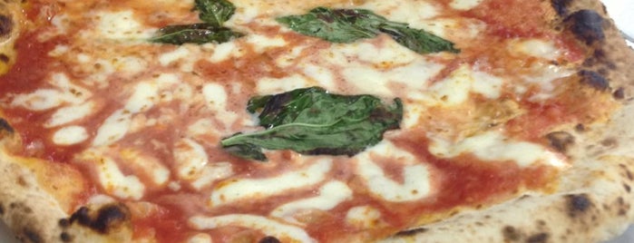 L'Antica Pizzeria da Michele is one of Sunny@Italia2014.